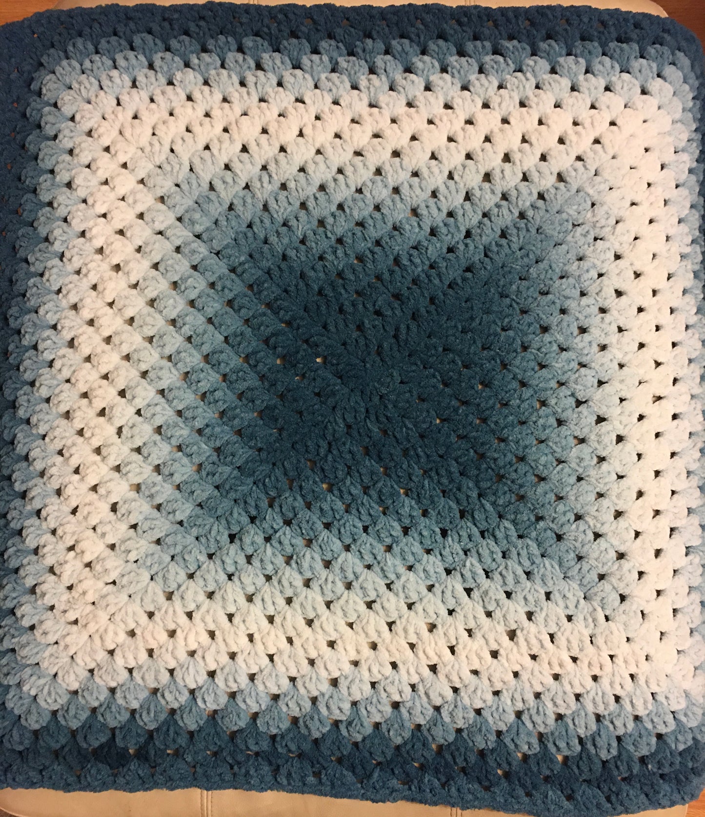 Perfect phasing baby blanket